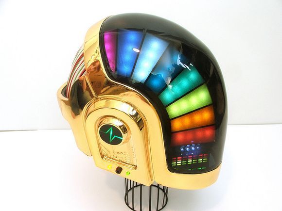 Harrison Krix a fabriqué un casque Daft Punk fait maison