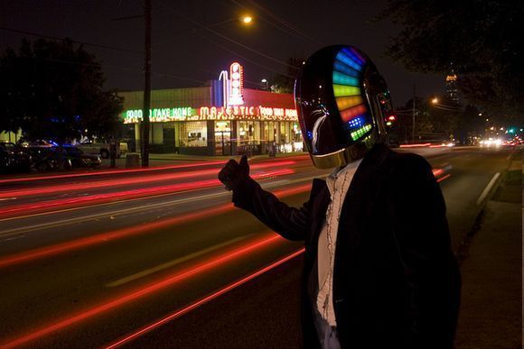 Harrison Krix a fabriqué un casque Daft Punk fait maison #2