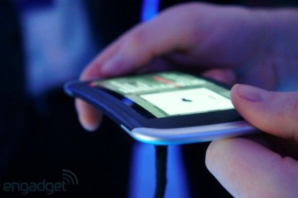 Nokia Kinetic : un téléphone à écran flexible étonnant #5