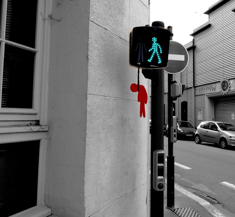 40 détournements Street Art de panneaux de signalisation #2