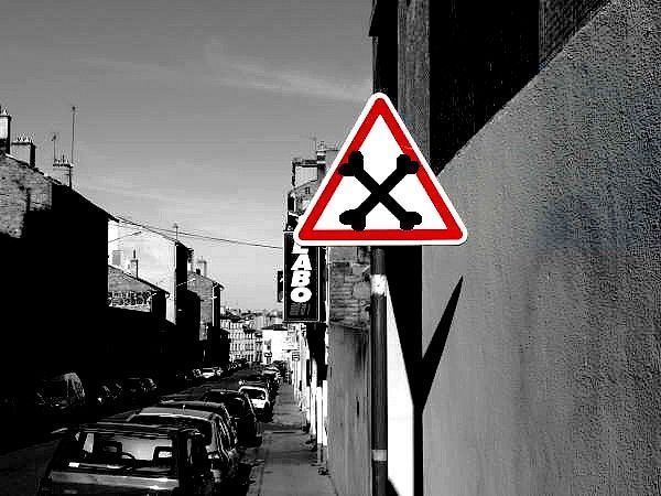 40 détournements Street Art de panneaux de signalisation #40
