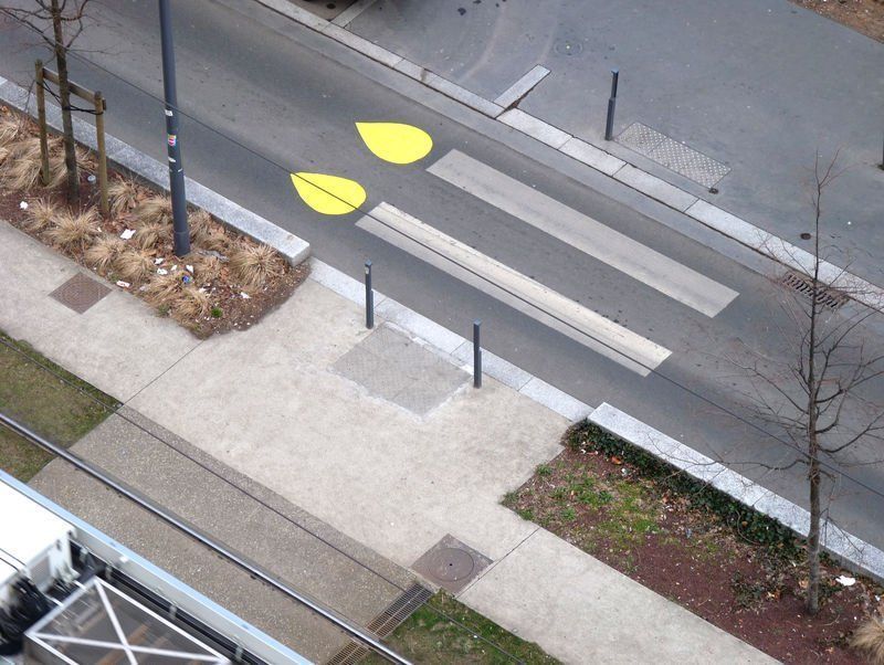 40 détournements Street Art de panneaux de signalisation #7