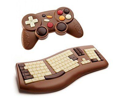Une manette et un clavier en chocolat pour les geeks