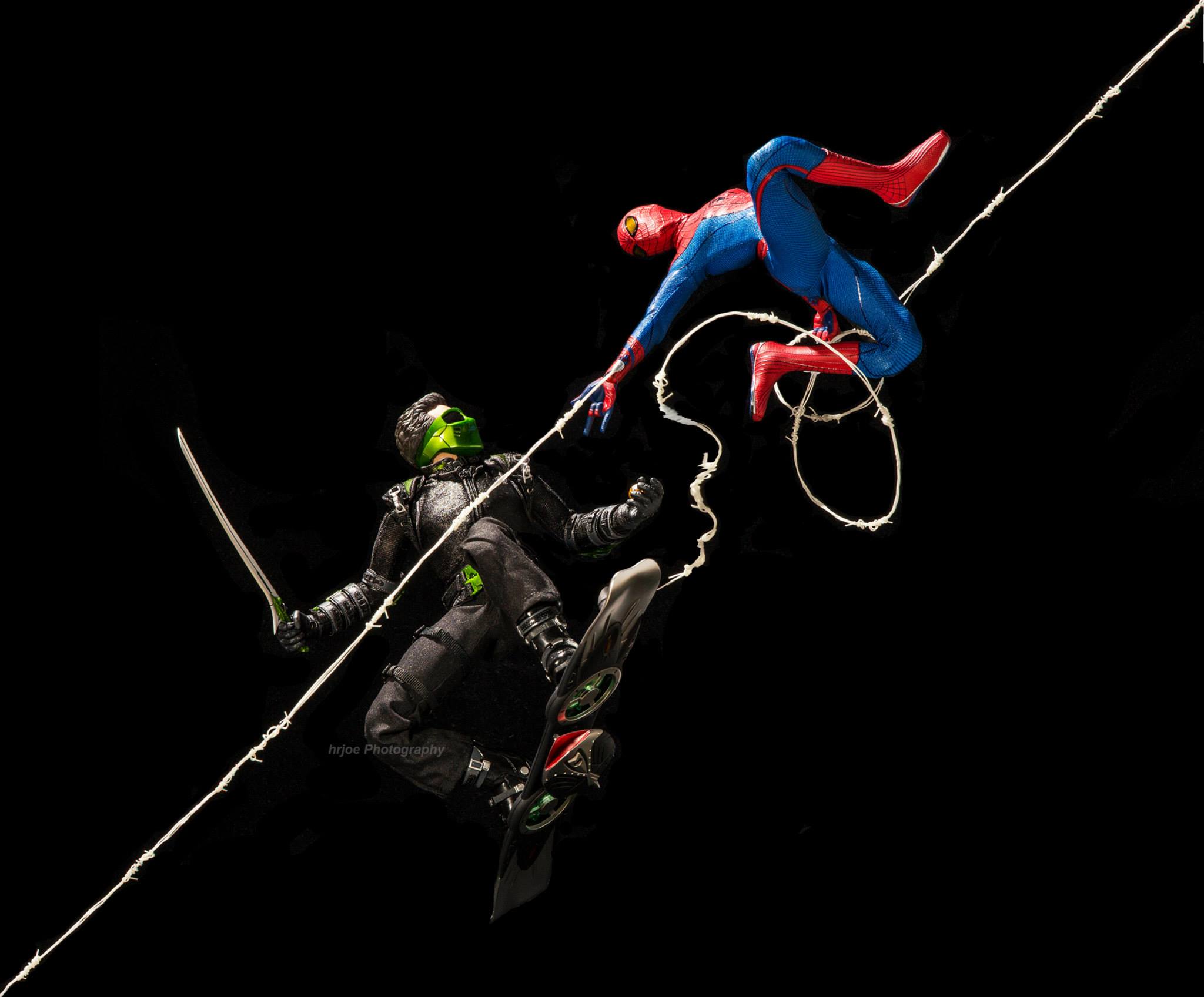 Il met en scène 90 photos de figurines Avengers X-Men Batman et Spider-Man #92