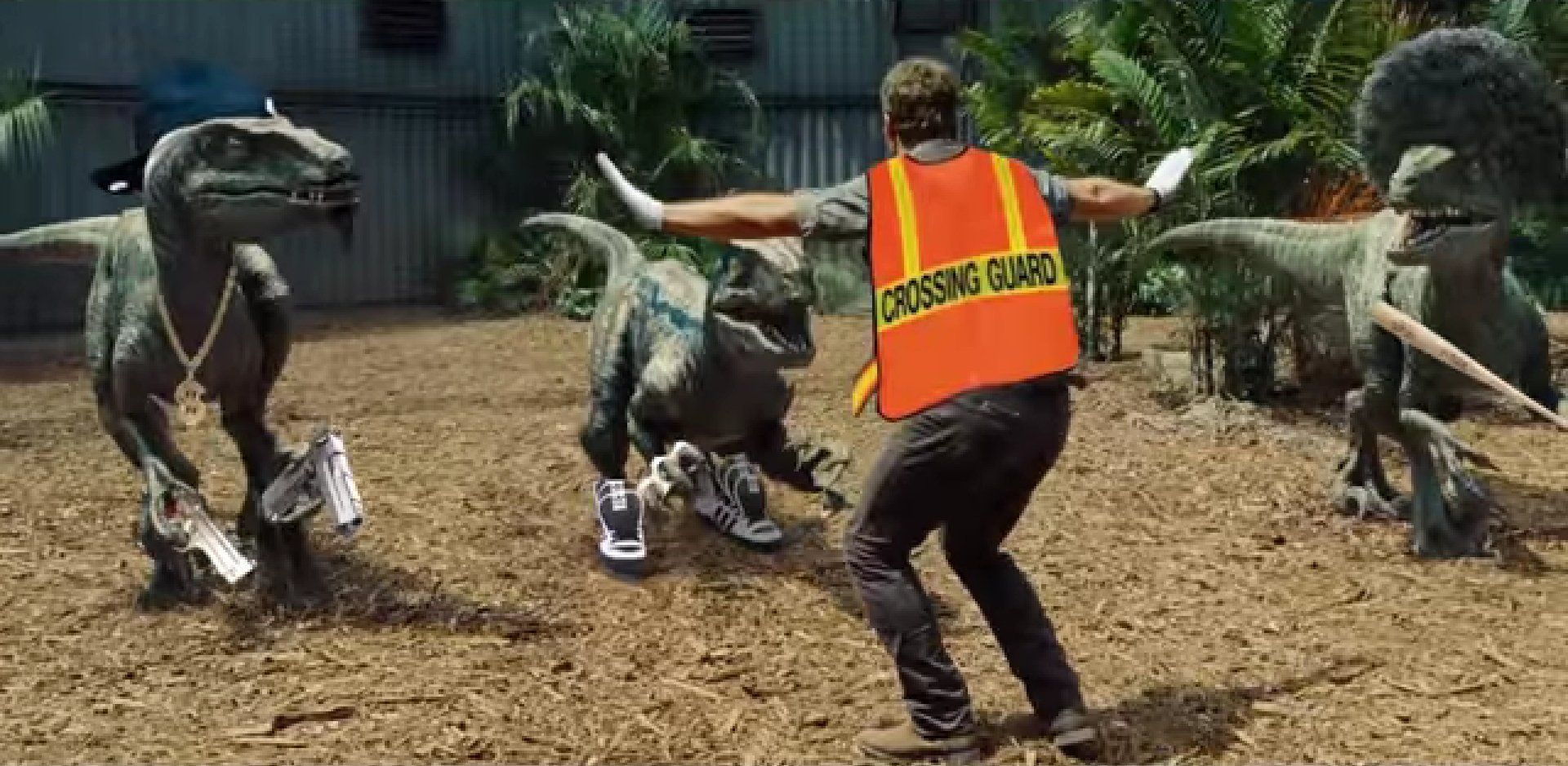 Une parodie hilarante de Jurassic World avec des dinosaures à motos