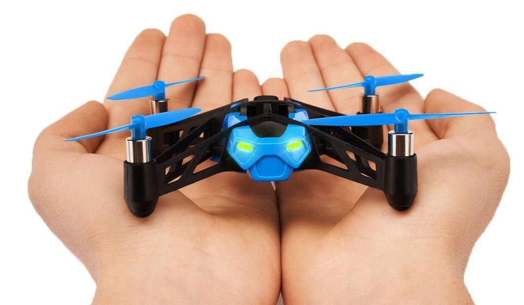 Test Rolling Spider : un drone qui roule sur les murs #2