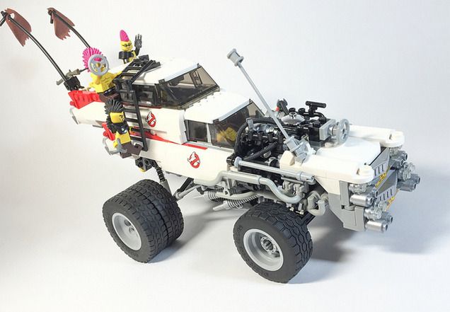 Il recrée les véhicules de Mad Max Fury Road en LEGO #5