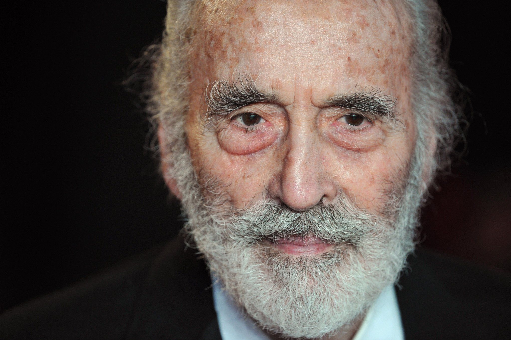 Christopher Lee (Dracula, Comte Dooku, Saroumane) s’est éteint à 93 ans #8