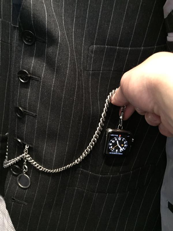 Une Apple Watch à Gousset par Tom Ford