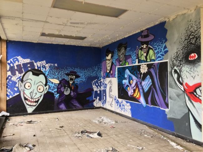 Des fresques Batman dans un hopital abandonné #6