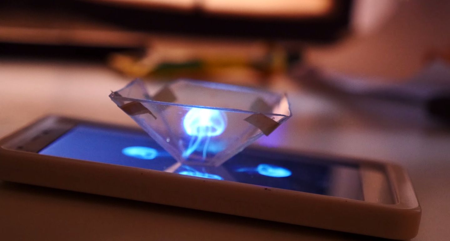 Transformez votre Smartphone en projecteur holographique #6