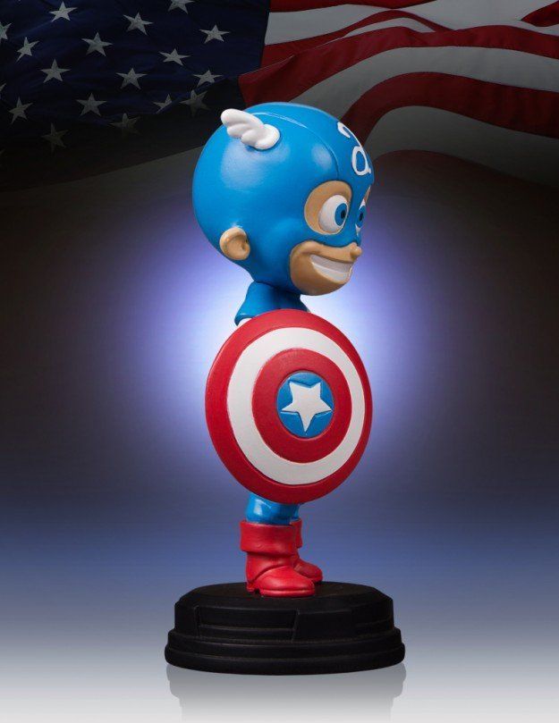 Une statue de Captain America d'après Skottie Young #4