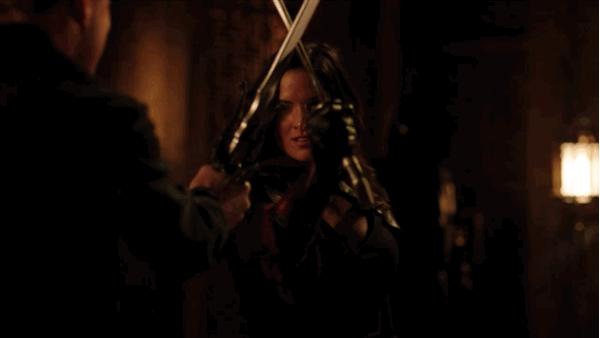 Les 10 meilleurs moments du trailer d'Arrow saison 4 #6