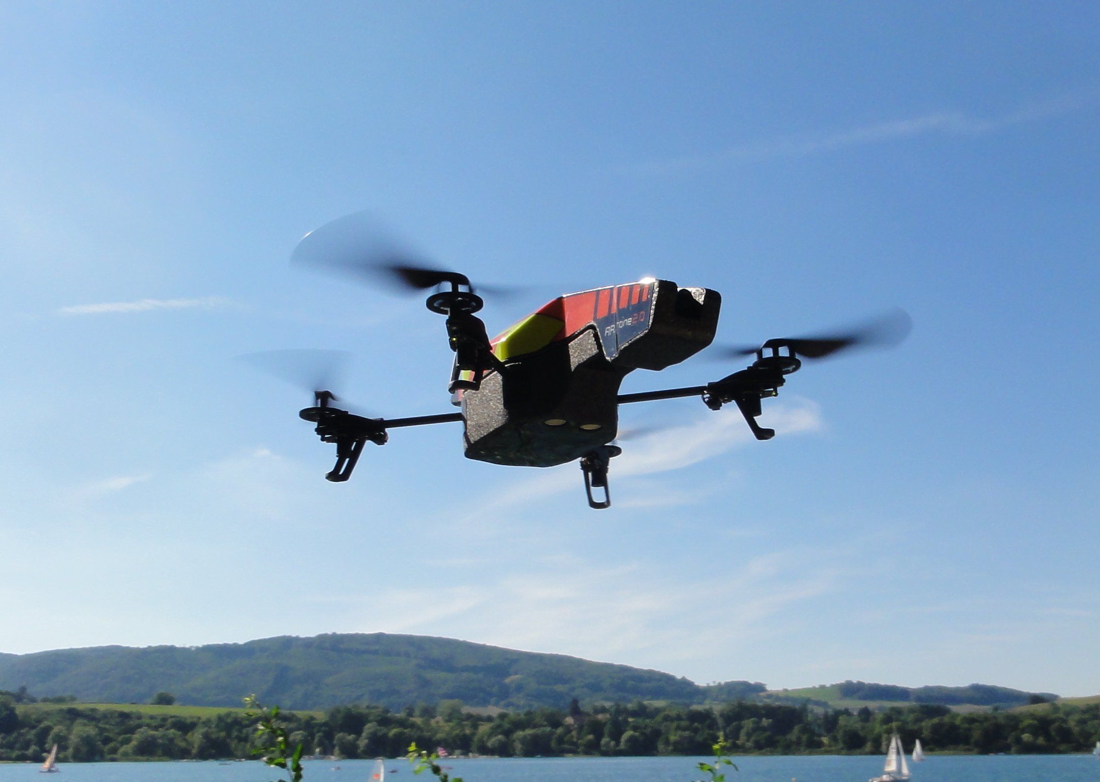 100 000 drones ont été achetés en France en 2014 #2