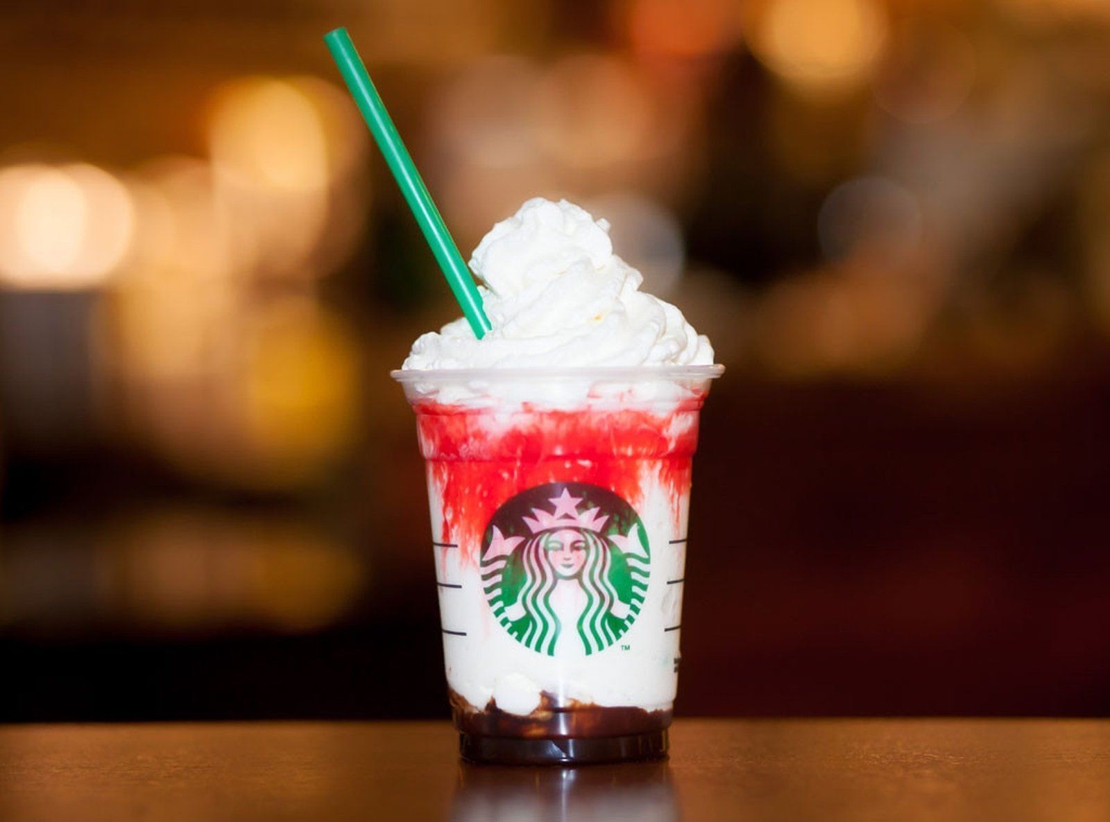 Pour Halloween Starbucks lance le Vampire Frappuccino #2