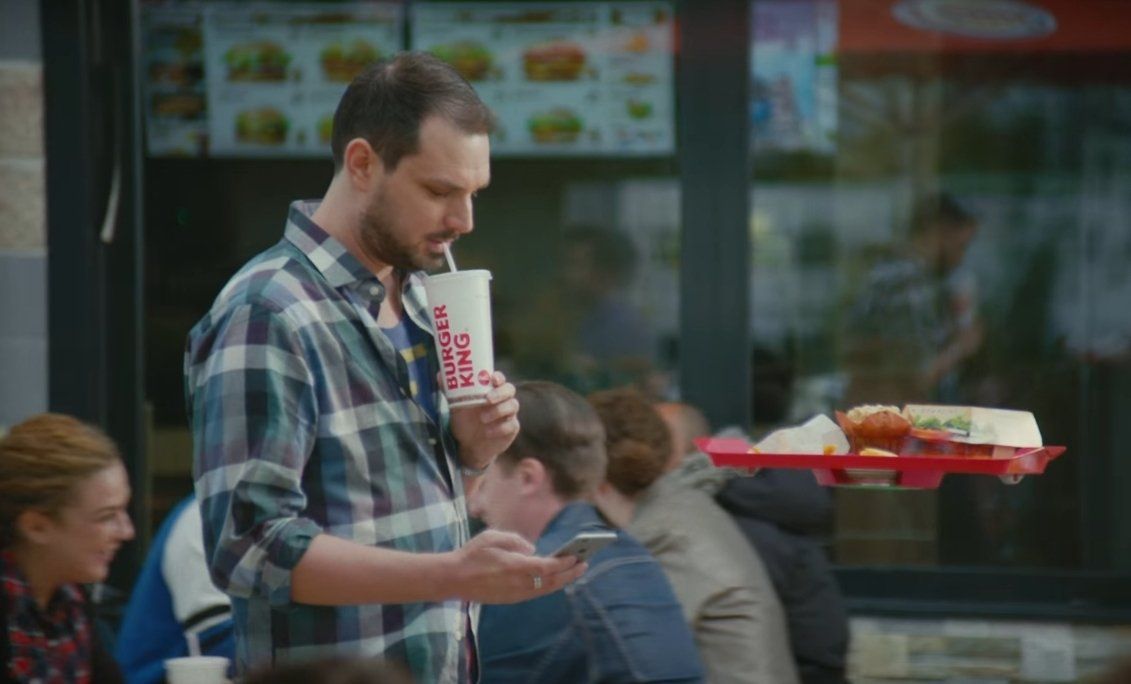 Burger King lance l'Hovertray : un plateau qui lévite comme un Hoverboard #3