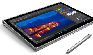 Microsoft lance Surface Book : un concurrent direct du MacBook Pro