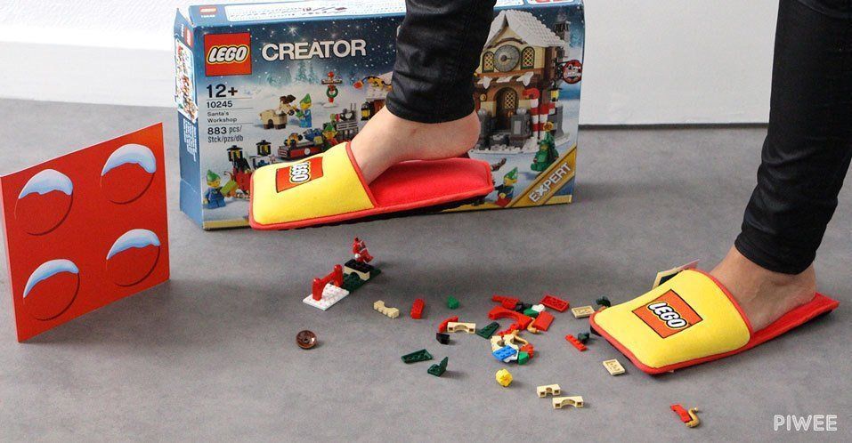 LEGO crée des chaussons pour marcher sur des LEGO sans se faire mal #6