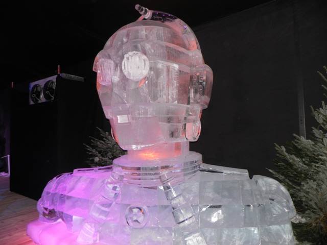Le Festival de Sculpture de Glace de Liège célèbre Star Wars #7
