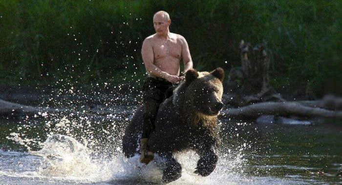 Poutine Facts : Vladimir Poutine plus fort que Chuck Norris ? #7