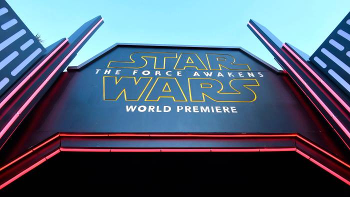 Star Wars Episode VII : les critiques US enthousiastes