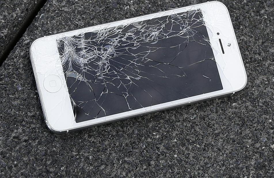 Avez-vous déjà réparé vous-même un écran de Smartphone ?