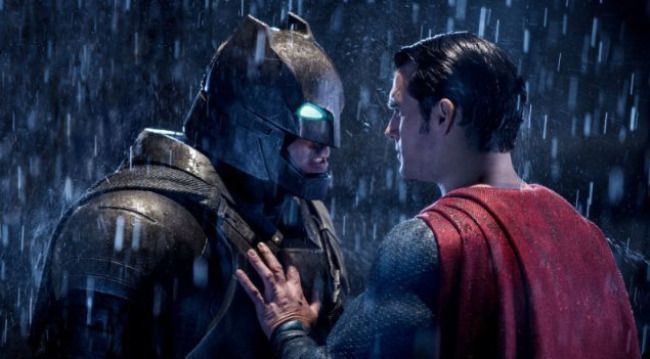 Critique Batman v Superman L'aube de la justice #10
