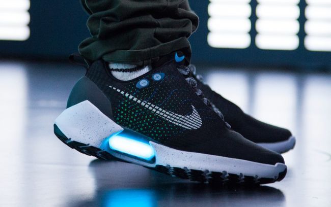 Nike HyperAdapt : les chaussures à laçage automatique arrivent enfin #8