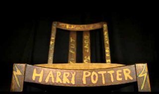 Harry Potter : la chaise mythique de J.K. Rowling bientôt aux enchères