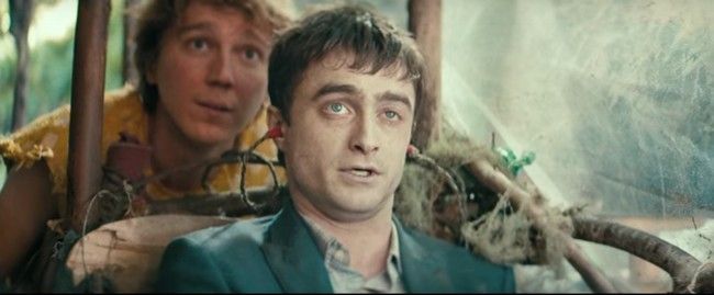 Dans Swiss Army Man un naufragé profane le cadavre de Daniel Radcliffe pour survivre #2
