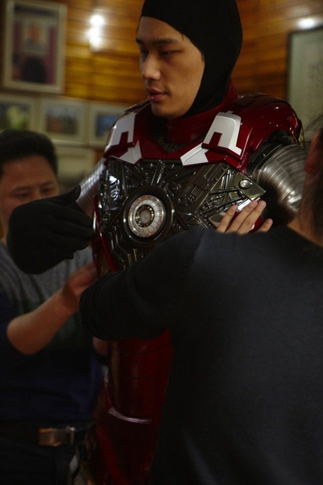 Cette incroyable armure Iron Man Mark 7 est 100% fonctionnelle ! #5