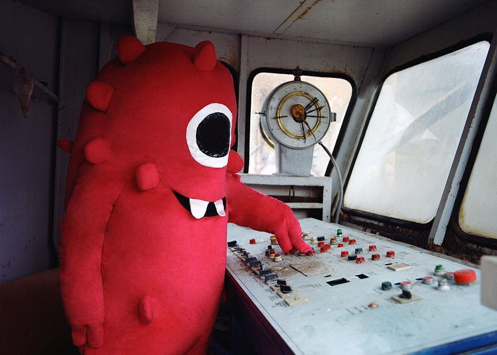 Les photos de vacances de Monstro le gros monstre rouge gentil #15