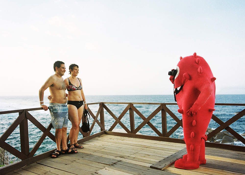 Les photos de vacances de Monstro le gros monstre rouge gentil #20