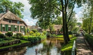 Giethoorn : ce village n'est pas accessible en voiture