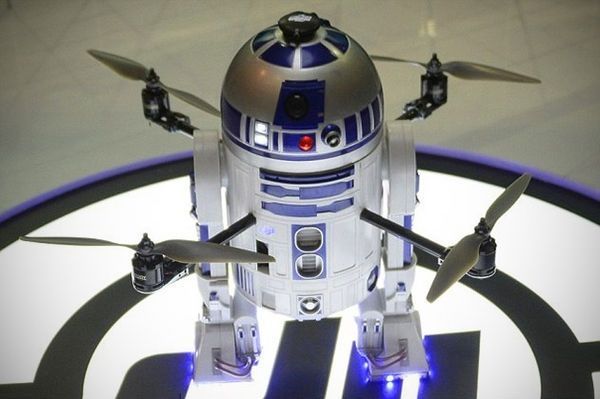 Il crée un drone R2-D2 avec une imprimante 3D #3