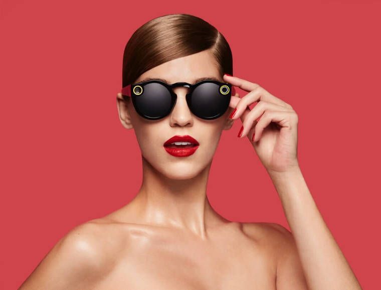 Snapchat lance des lunettes-appareil photo connectées #5