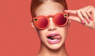 Snapchat lance des lunettes-appareil photo connectées