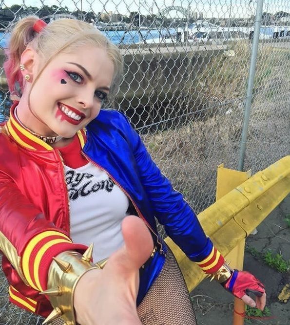 2 cosplayeuses se disputent le titre de la meilleure Harley Quinn en 2022 #10