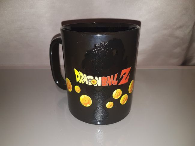 Ce mug Dragon Ball Z transforme Sangoku en Super Guerrier quand votre café est chaud #5