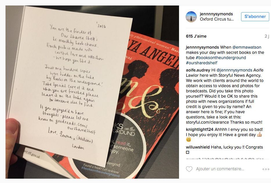 Emma Watson dissimule des livres dans le métro londonien #3