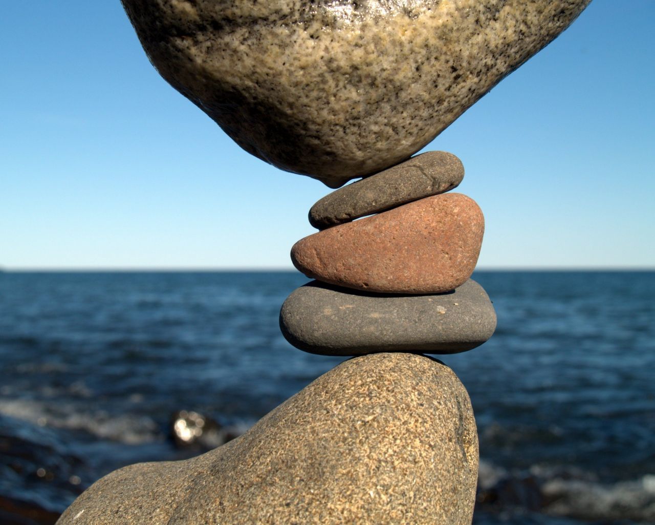 Le Rock Balancing : l'art de faire tenir des pierres en équilibre #9