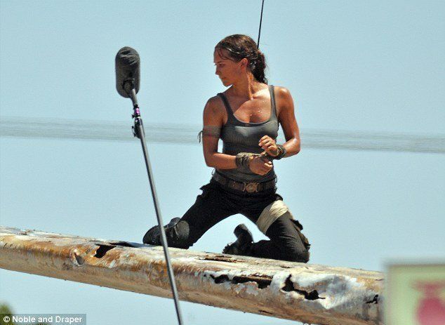 Tomb Raider : 15 photos d'Alicia Vikander dans les bottes de Lara Croft #9