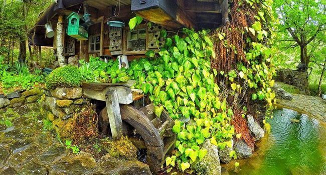 Un fan de Tolkien fabrique une vraie maison de Hobbit #3