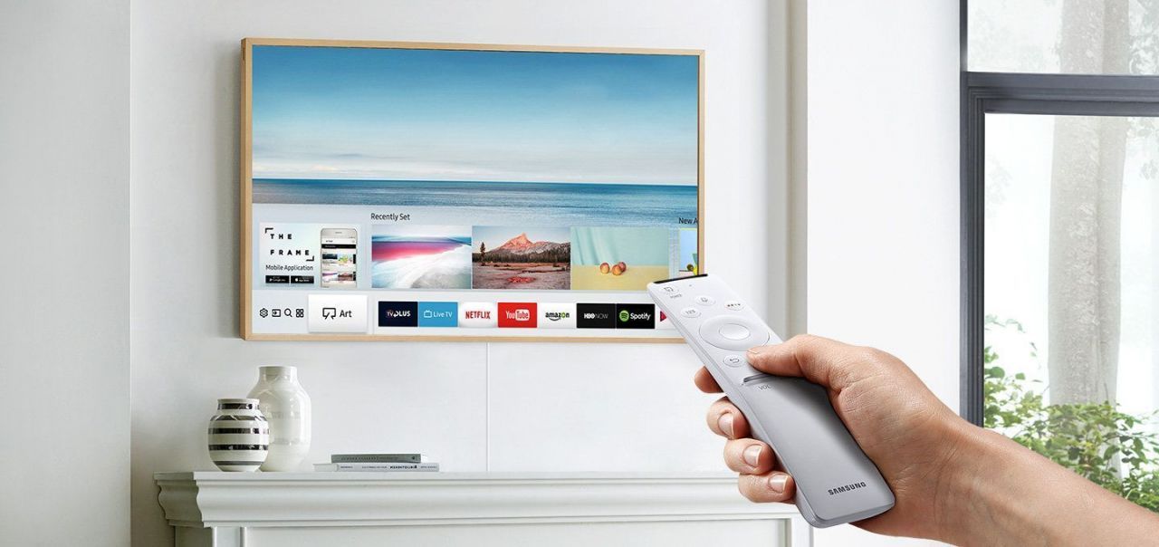 Samsung Frame : en veille ce téléviseur devient un cadre photo