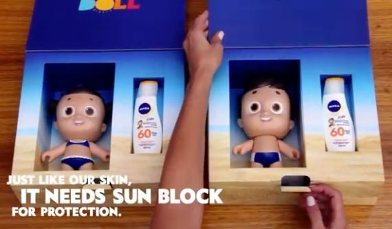 Nivea sensibilise les enfants aux dangers du soleil avec des poupées #3