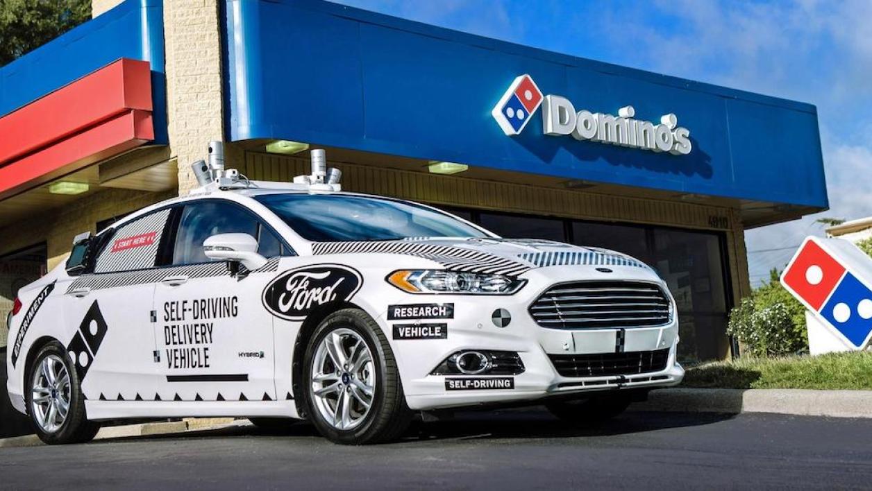 Domino's livrera ses pizzas par voitures autonomes