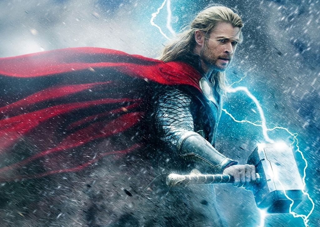 Thor Ragnarok : Mjolnir à déjà été détruit et réparé 6 fois #6
