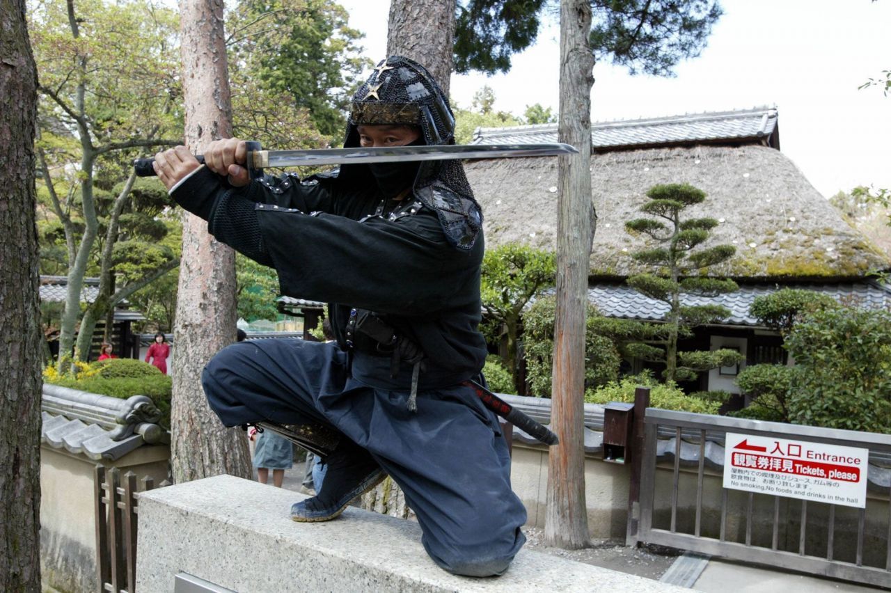 Un ninja de 74 ans responsable de 254 cambriolages arrêté au Japon