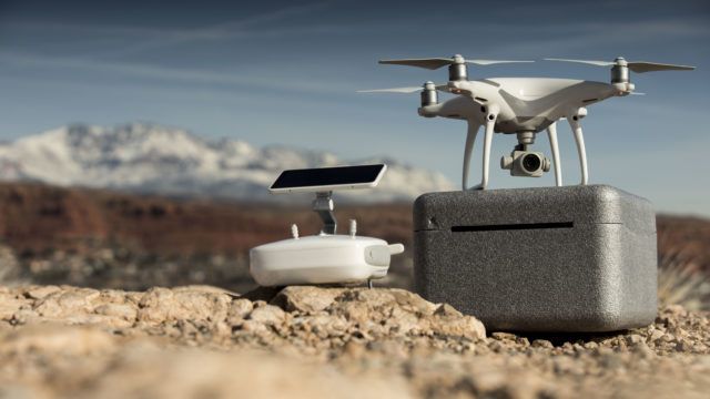 Black Friday : Le drone Phantom 4 Pro passe de 1699€ à 1107€ (-35%) #3