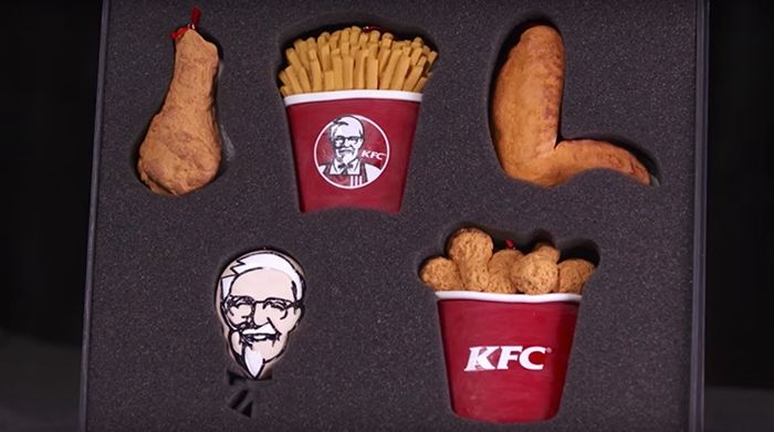 KFC lance un kit de décorations de Noël ... au poulet !